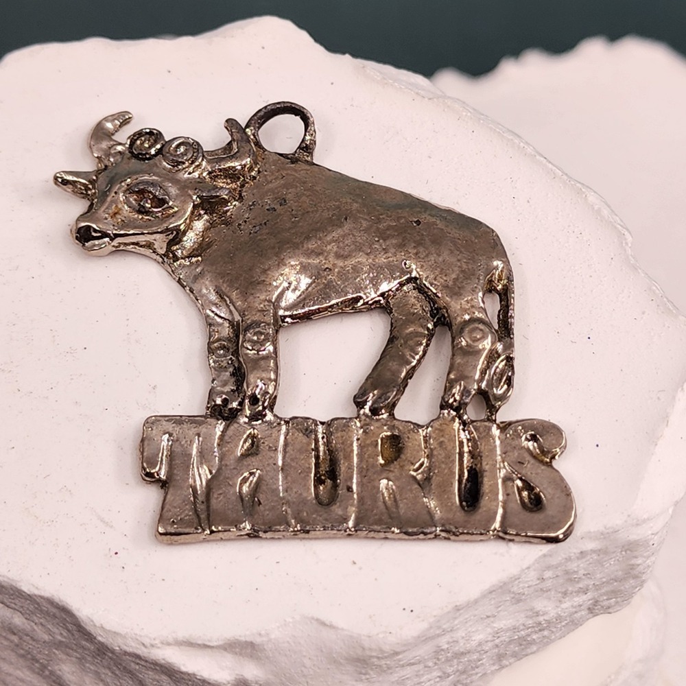 Vintage Large Taurus Bull Zodiac Silver Tone Pendant Charm Astrology Horoscope